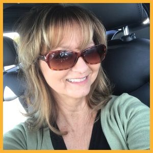 Meet your Posher, Donna